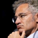 Трамп похвалил Palantir, но акции упали на фоне AI-споров