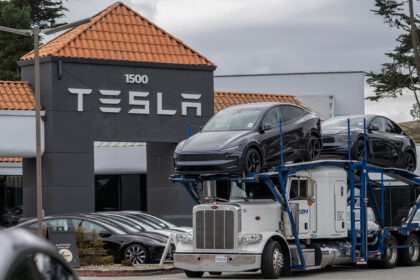 Tesla отчиталась о снижении поставок в первом квартале — акции падают