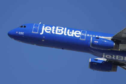 JetBlue наращивает рейсы в Форт‑Лодердейле несмотря на кризис Spirit