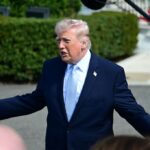 Трамп предупредил Иран: не взимайте плату за проход через Ормуз