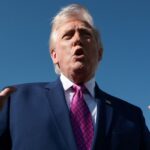 Трамп вновь угрожает уволить Пауэлла и требует продолжить расследование ФРС