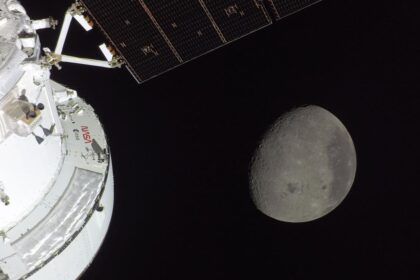 Артемида II присылает фотографии Луны — геологи уже гадают о новинках