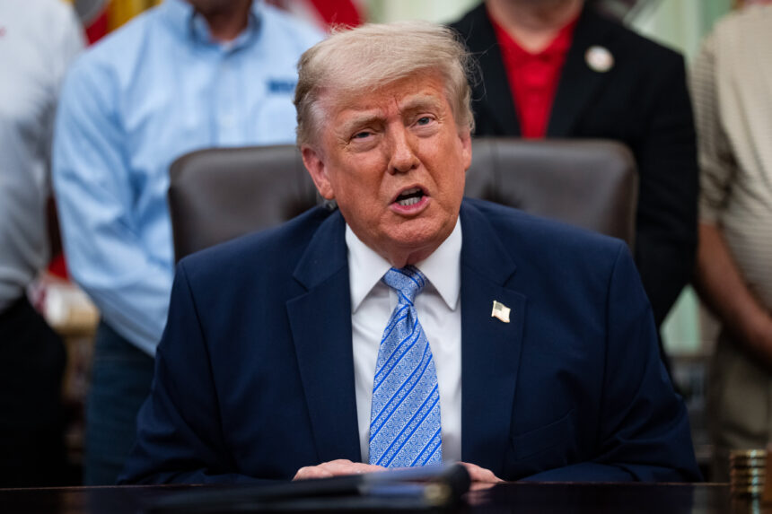 Иски против $1,8 млрд фонда Трампа: суд и политический раскол