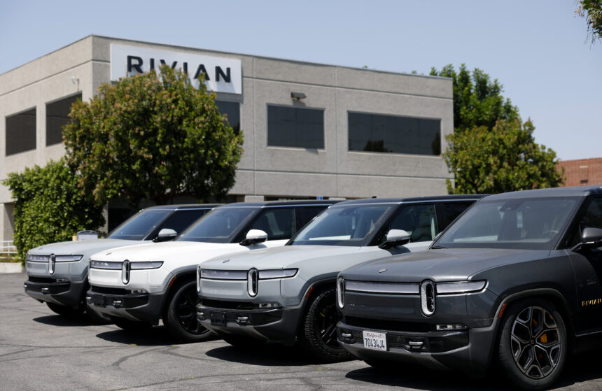 Rivian сокращает штаты после запуска массовой модели R2