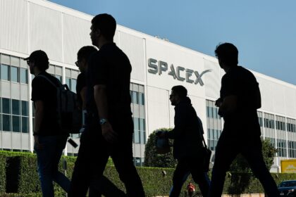 SpaceX на IPO: два из трёх «лунных» проектов нужны для оправдания оценки