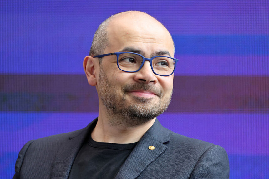 Глава DeepMind призывает США создать надзор за развитием ИИ